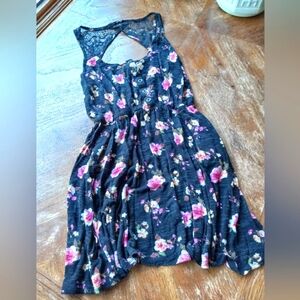 🍀Forever 21 Pink and Black Flower Patterned Mini Dress w/ Pockets!!!!